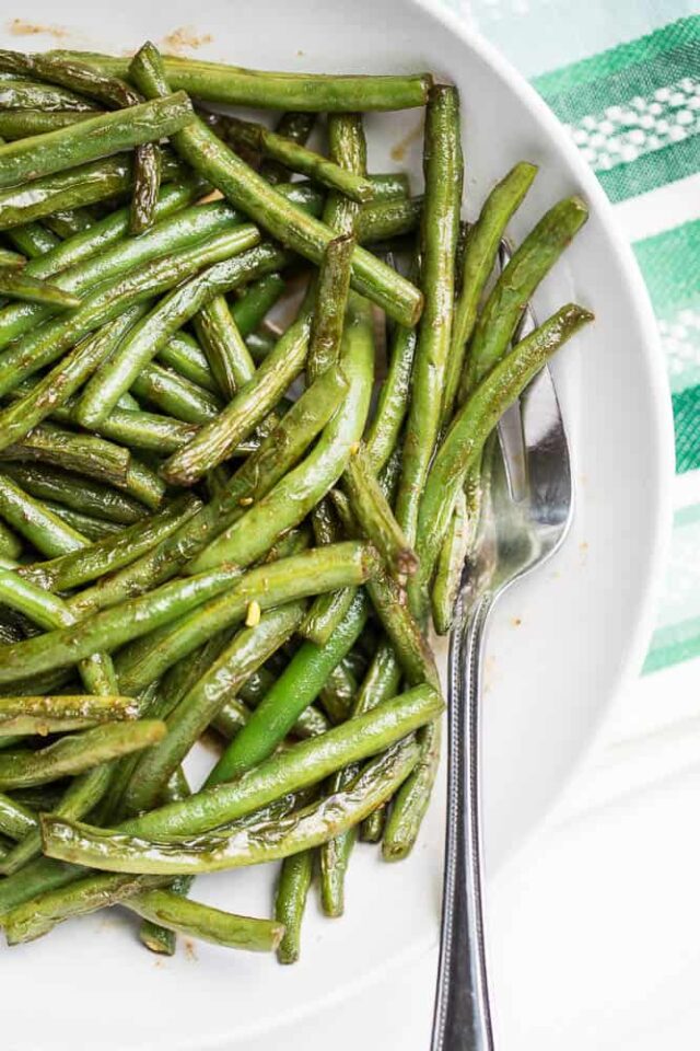 The Best Sauteed Green Beans - Perry's Plate