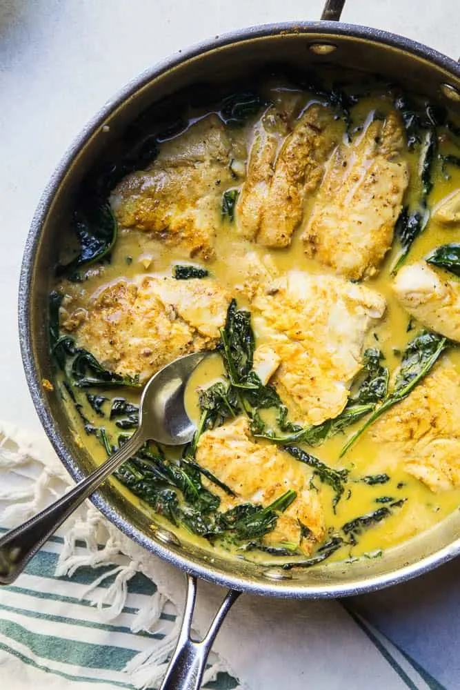 https://www.perrysplate.com/wp-content/uploads/2019/09/Quick-Thai-Fish-Curry-with-Coconut-Rice-3.jpg.webp