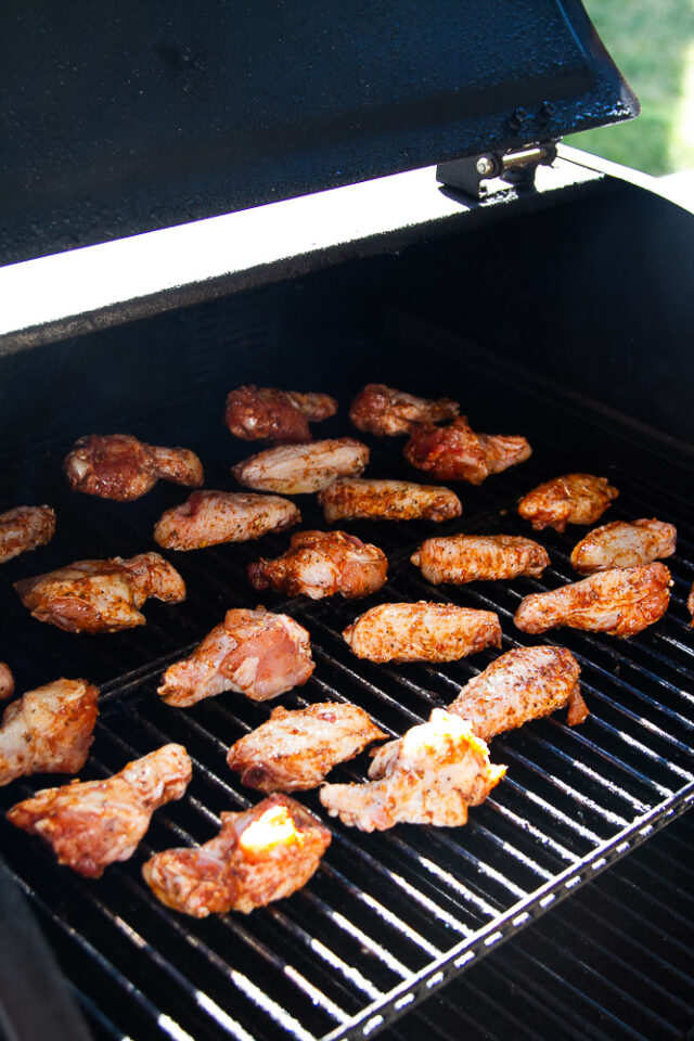 Smoked Wings (Pellet Grill) - Perry's Plate