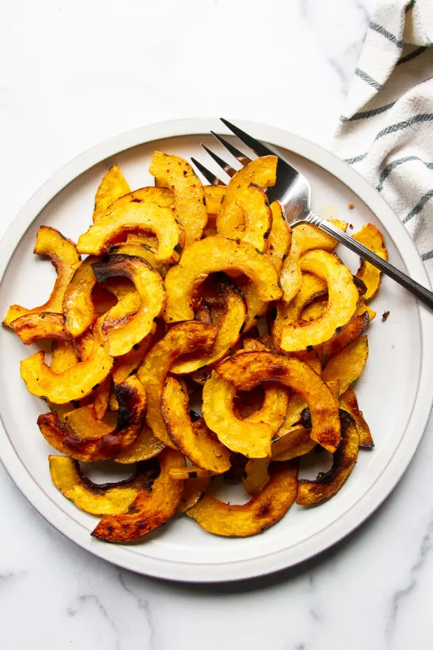 All of the roasted squash on a serving plate. 